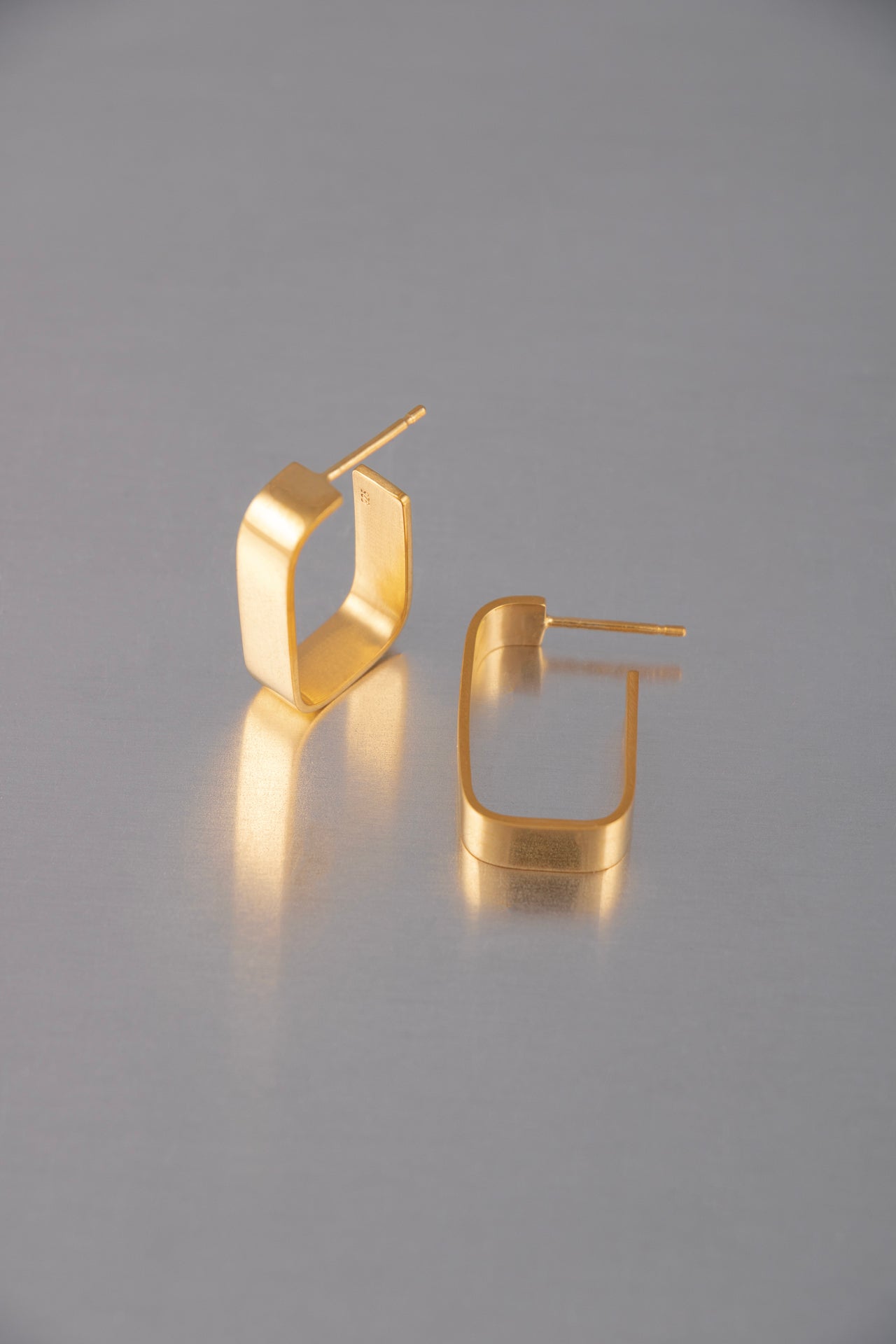 SQUARE LONG GOLD