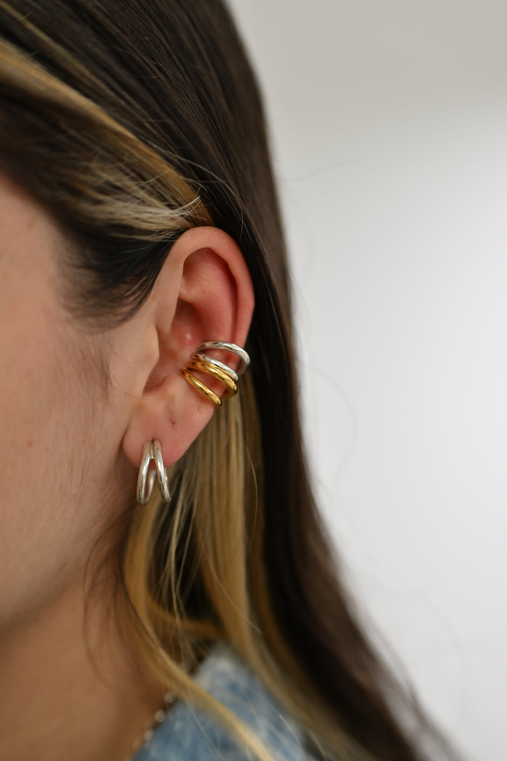 DOUBLE WIRE EARRINGS