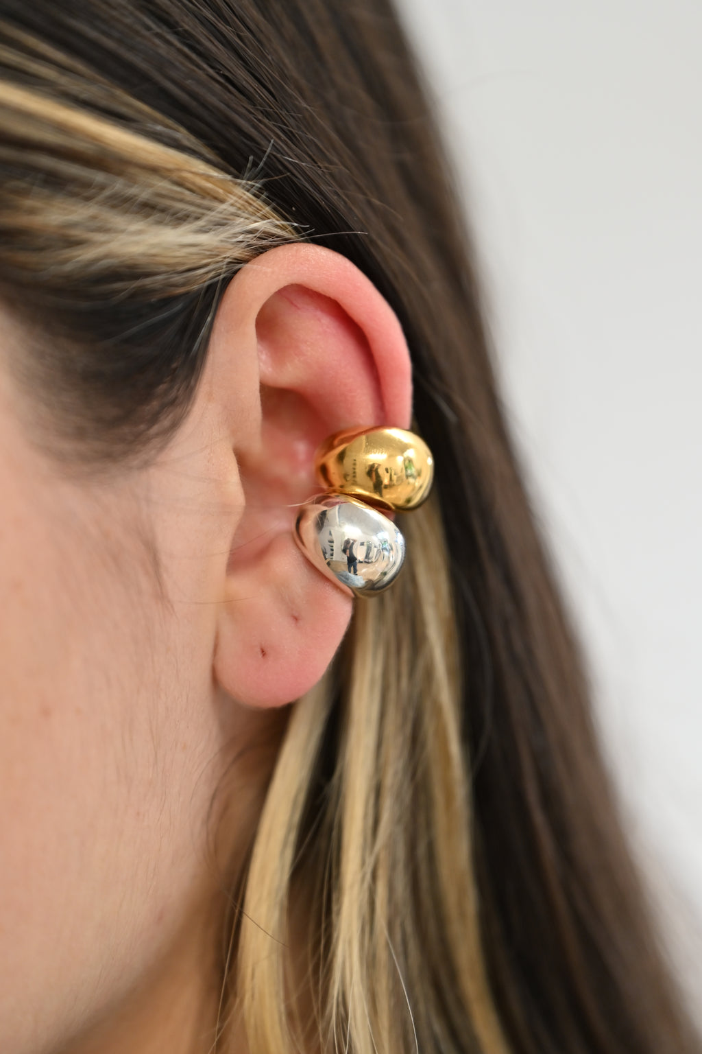 BUBBLE EAR CUFF