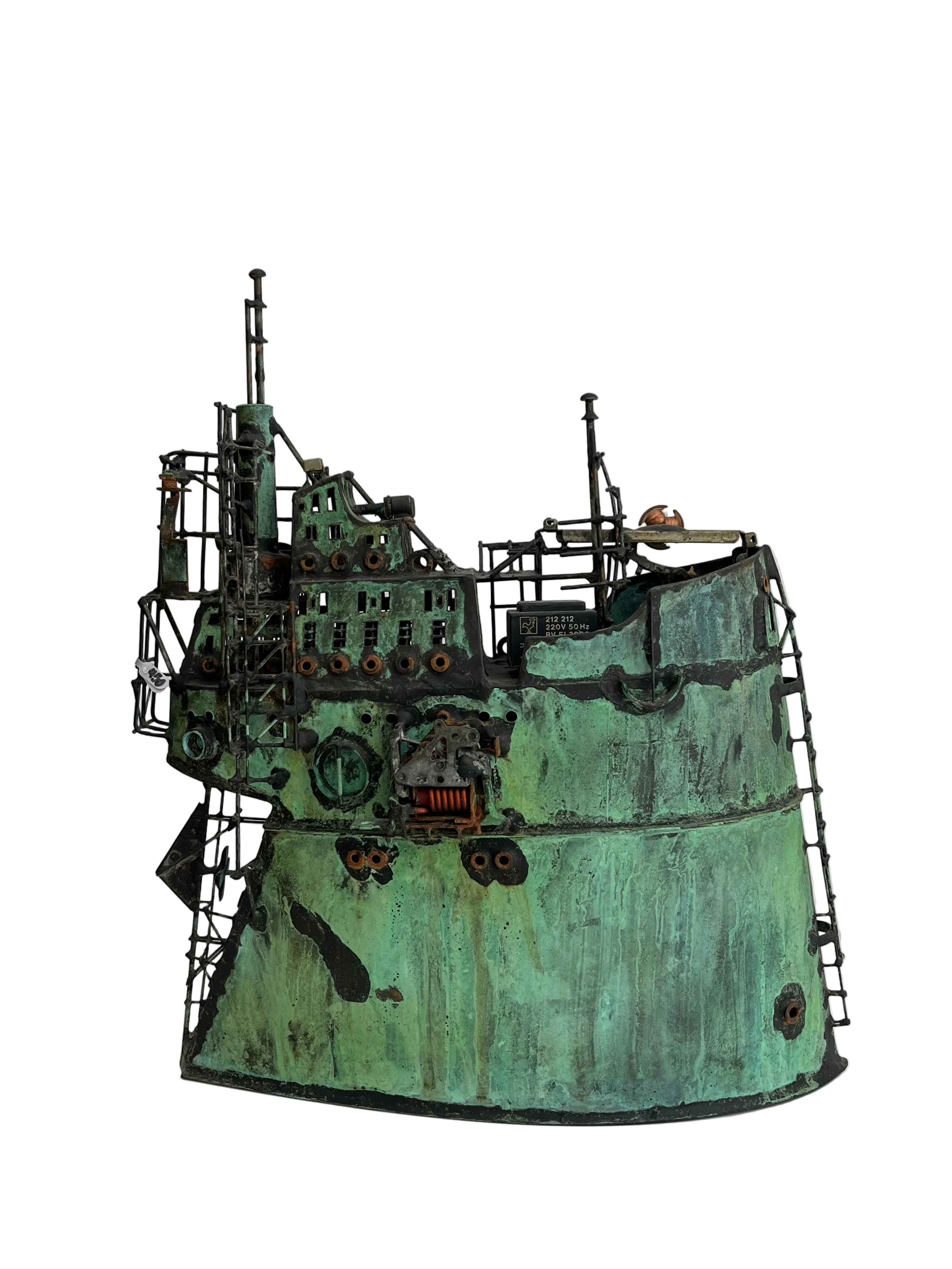 METALLIC BOAT WITH LIGHT