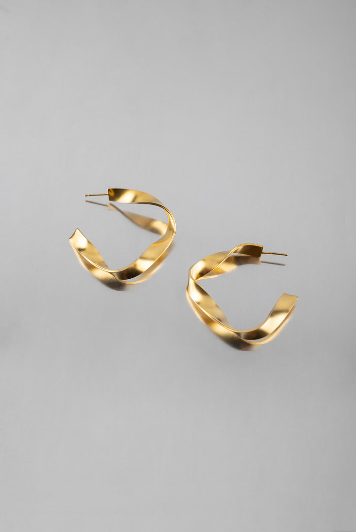 TWIST HOOPS_1