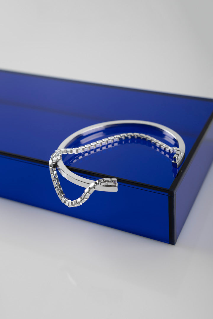 INDUSTRIAL CHAIN CUFF