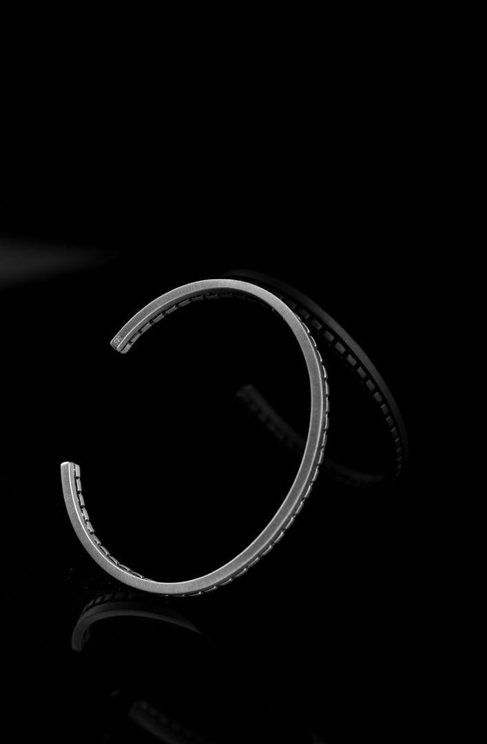 INDUSTRIAL CUFF MATTE