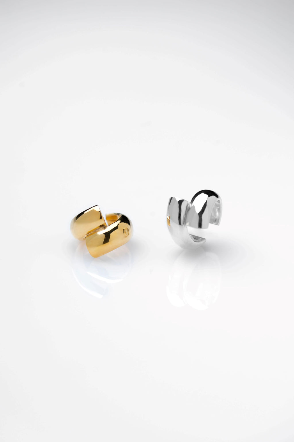 BOLD EAR CUFF