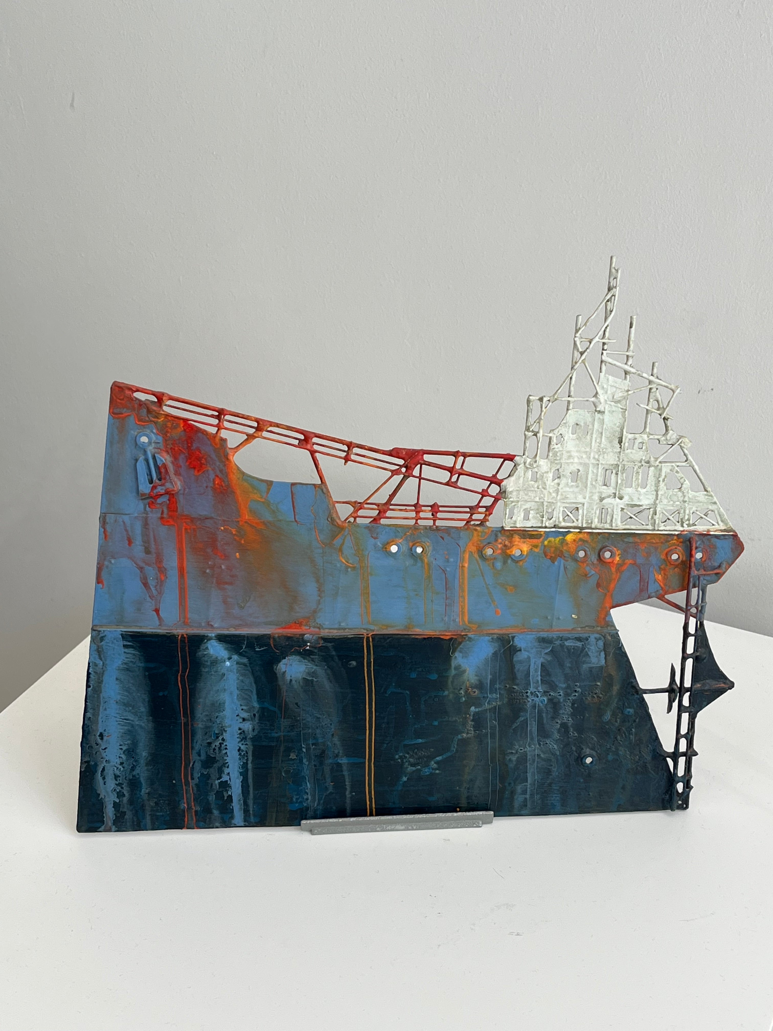 METALLIC BOAT