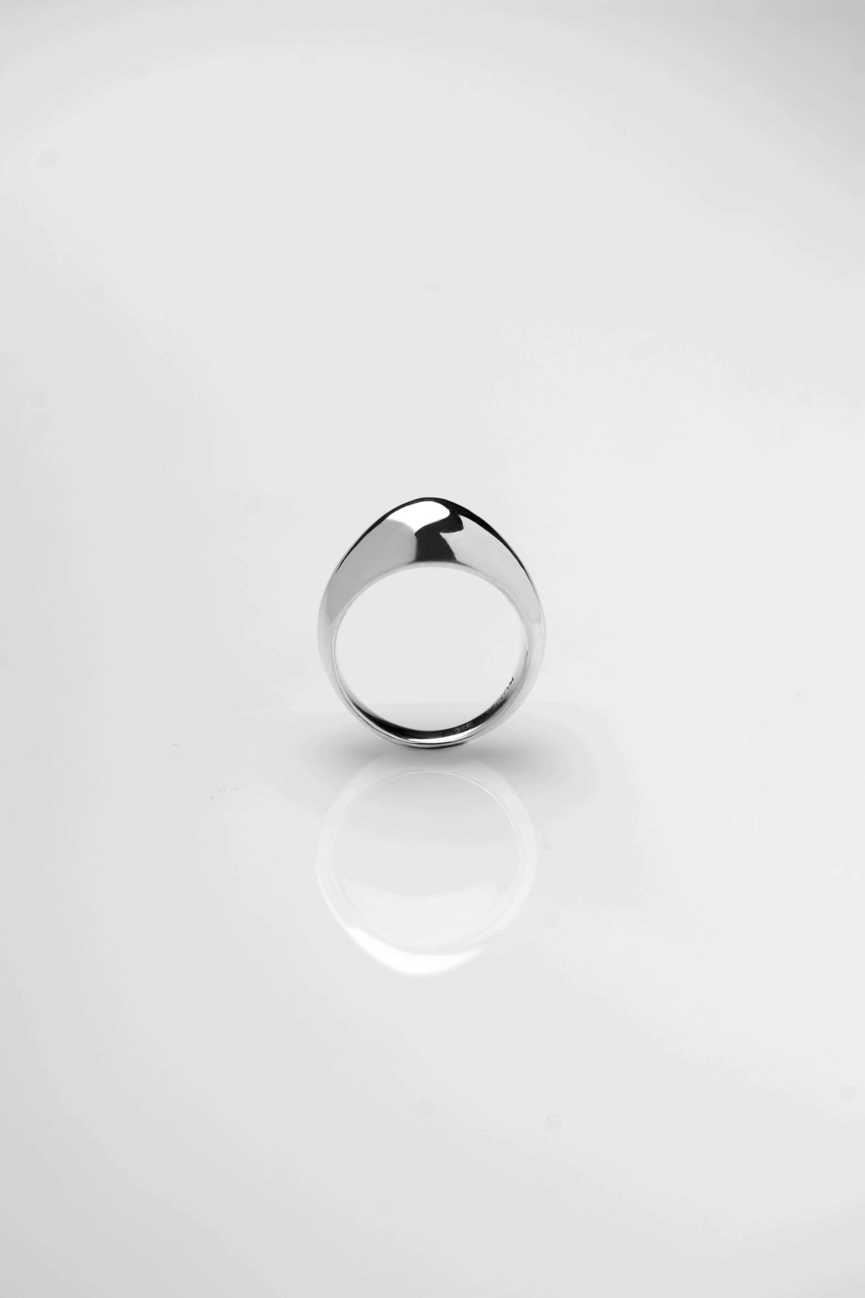 BOLD ROUND EDGE