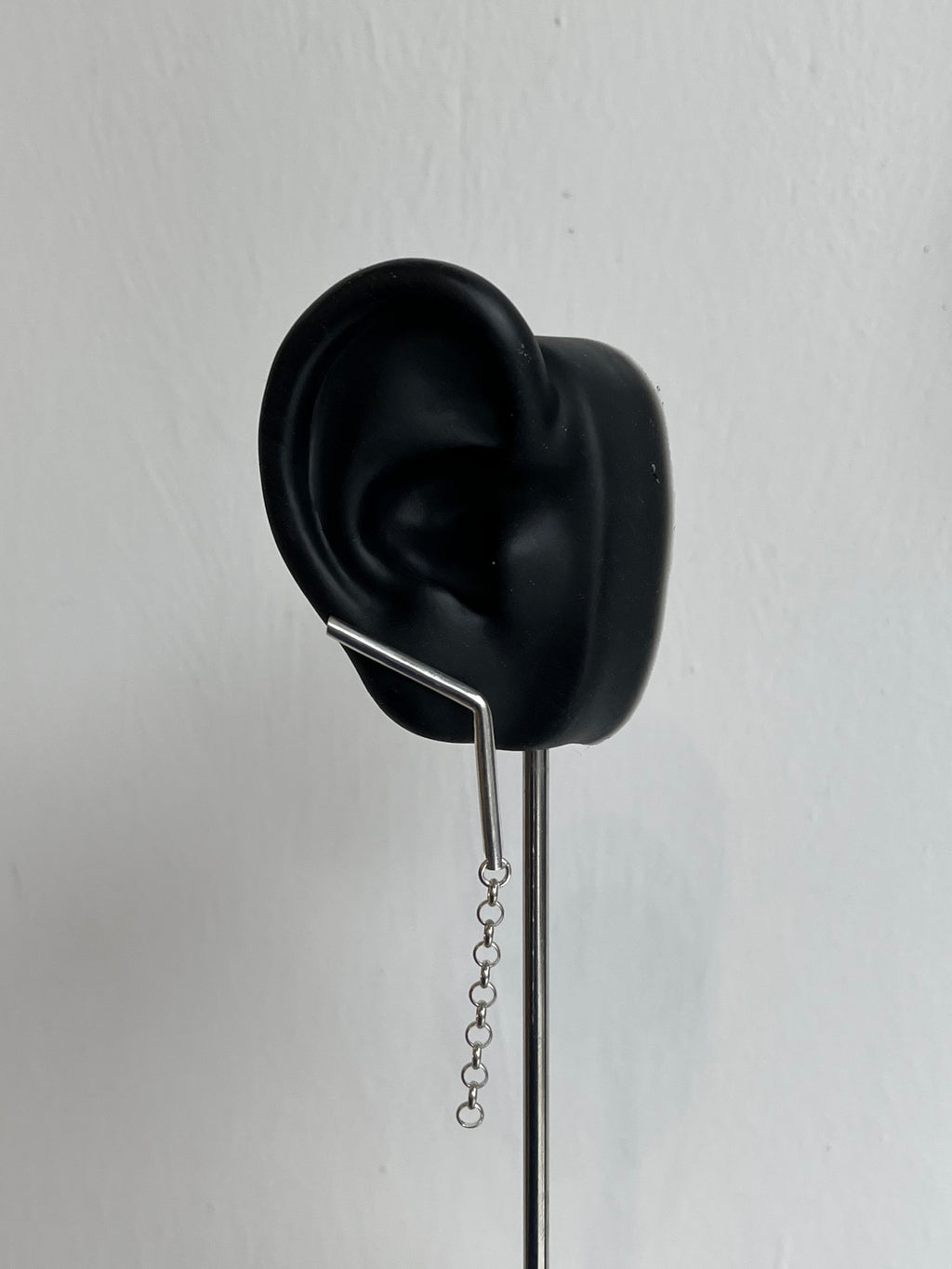 CORNER EARRINGS