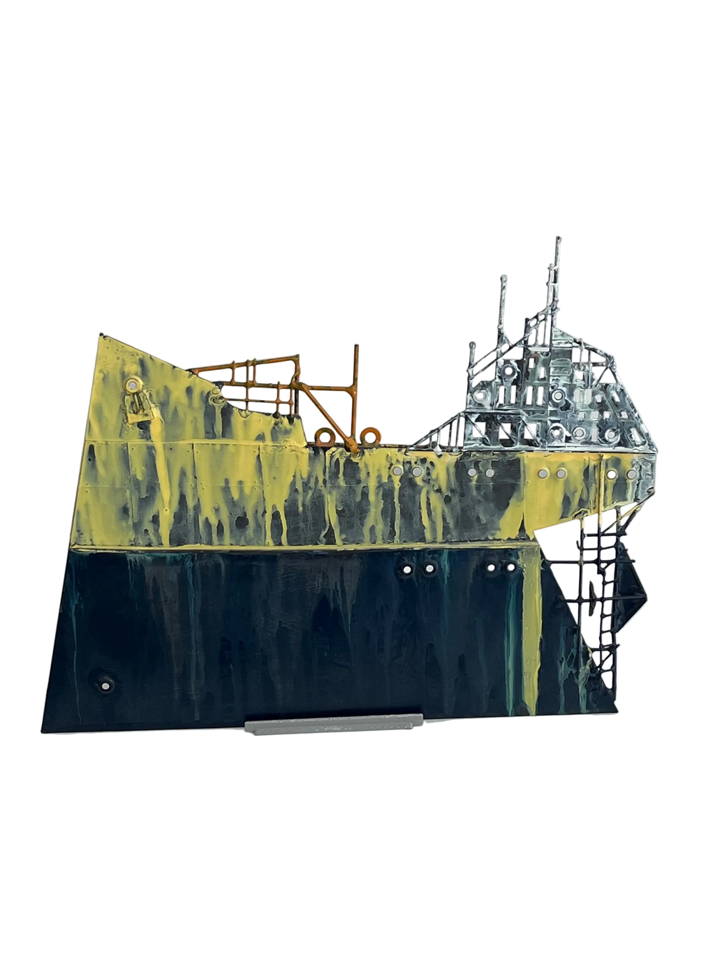 METALLIC BOAT
