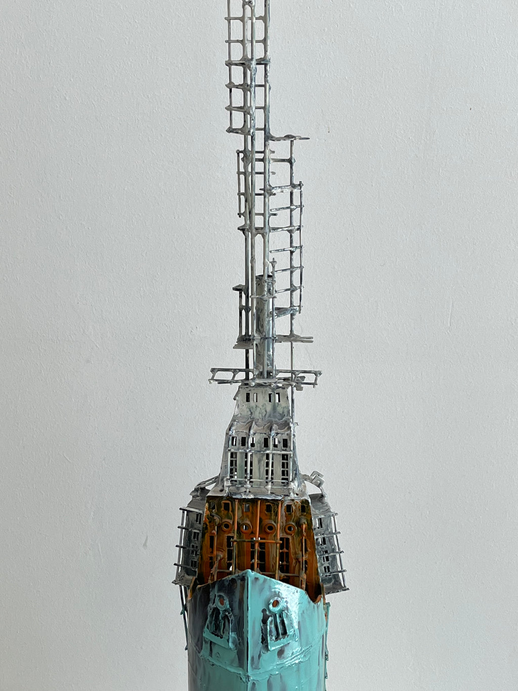 METALLIC BOAT