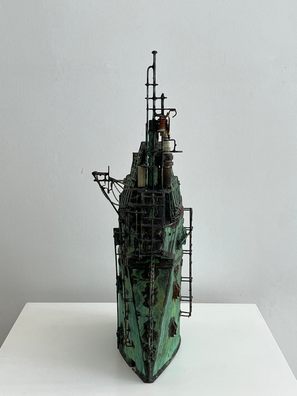 METALLIC BOAT