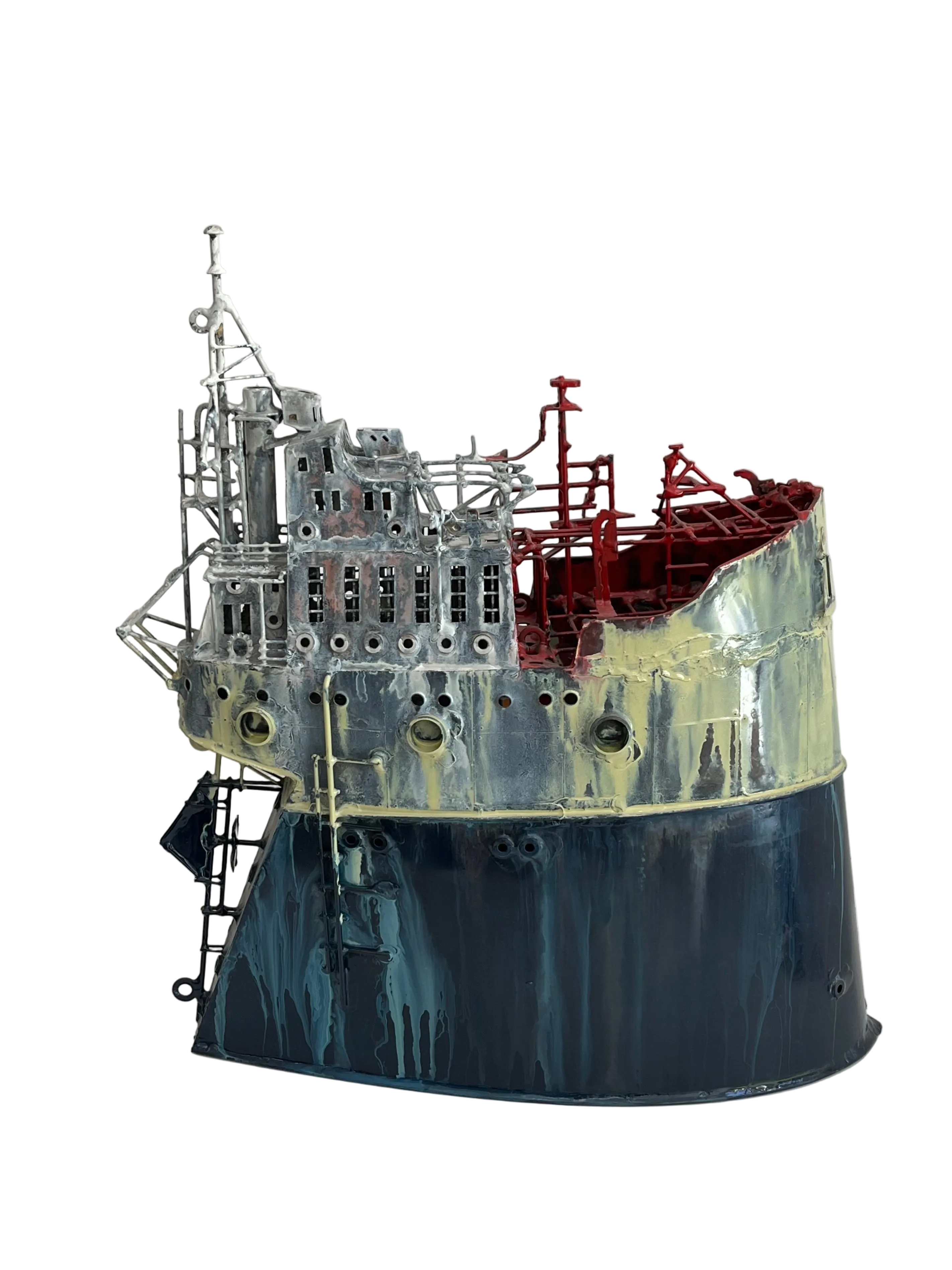 METALLIC BOAT WITH LIGHT