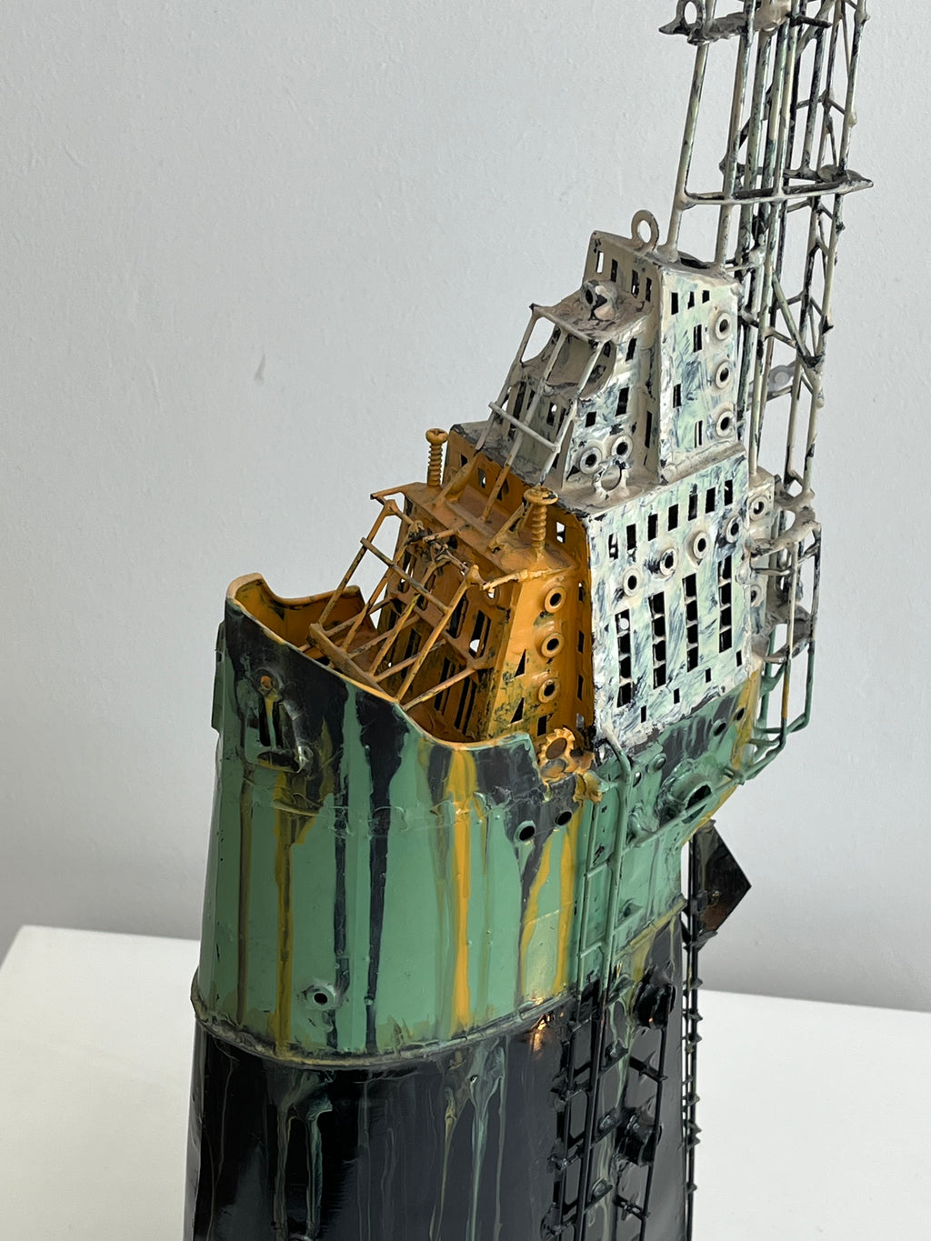 METALLIC BOAT