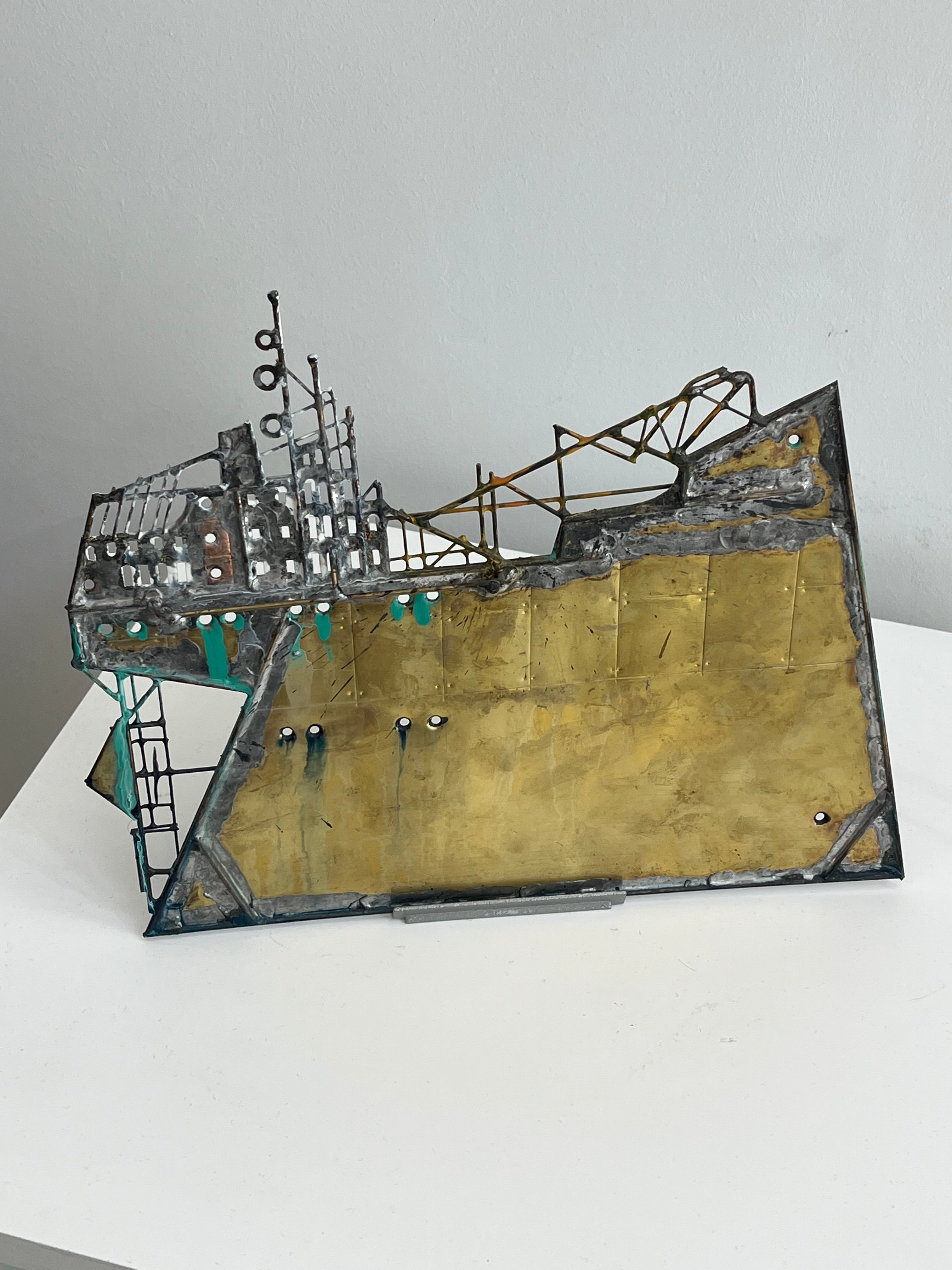 METALLIC BOAT