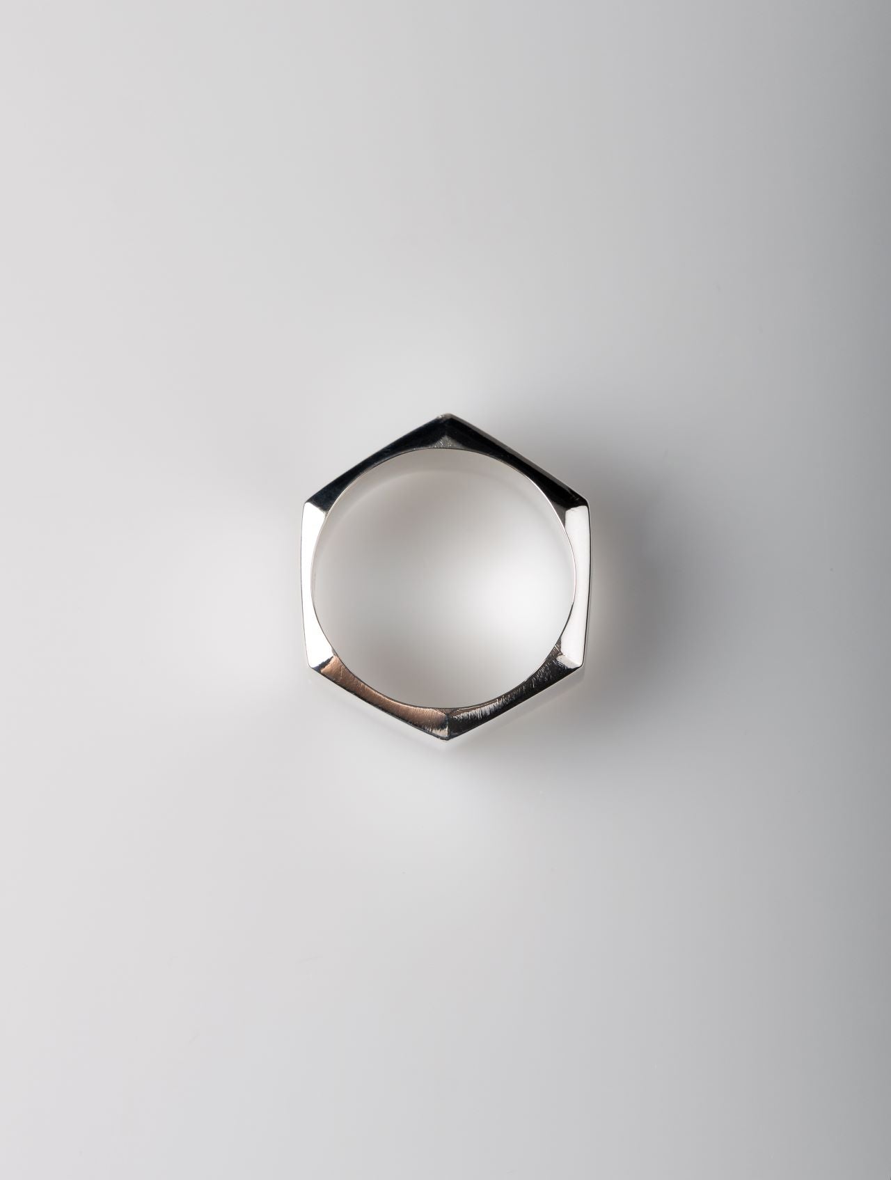 BOLD HEX RING