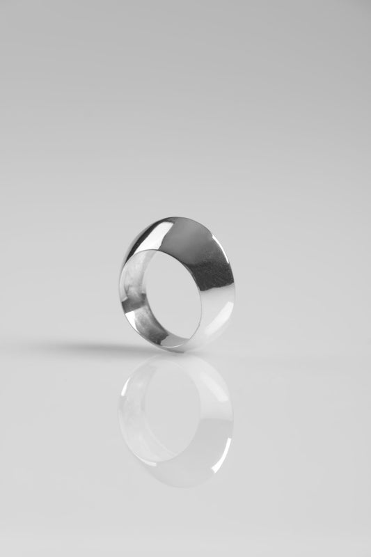 BOLD KNIFE EDGE RING