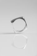 BOLD SQUARE RING