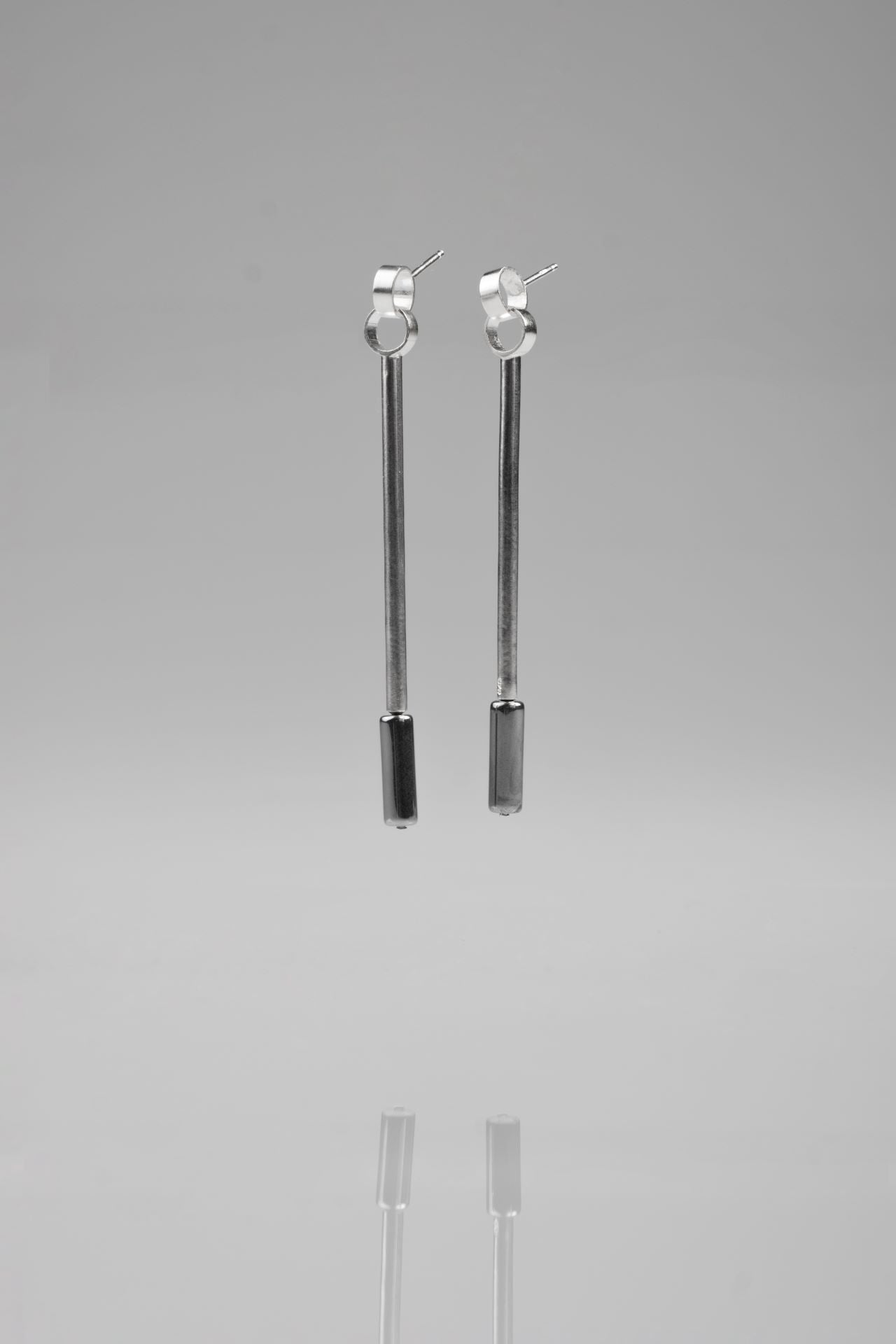 LINEAR HEMATITE EARRINGS