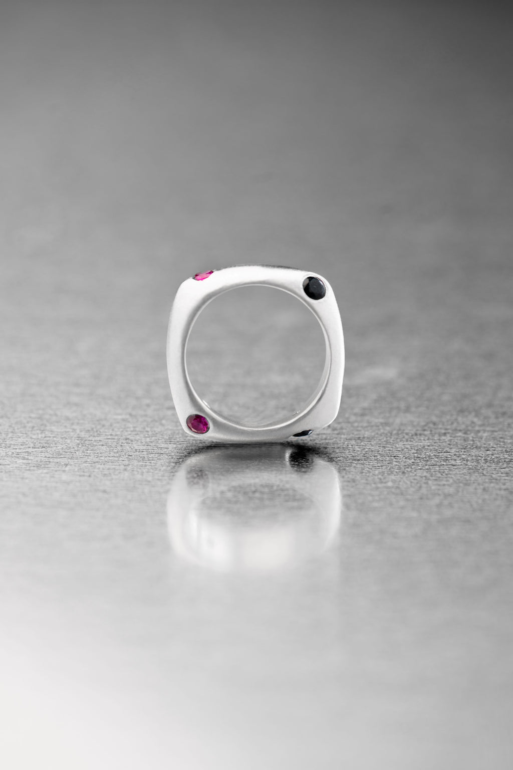 CANDY PILLOW RING
