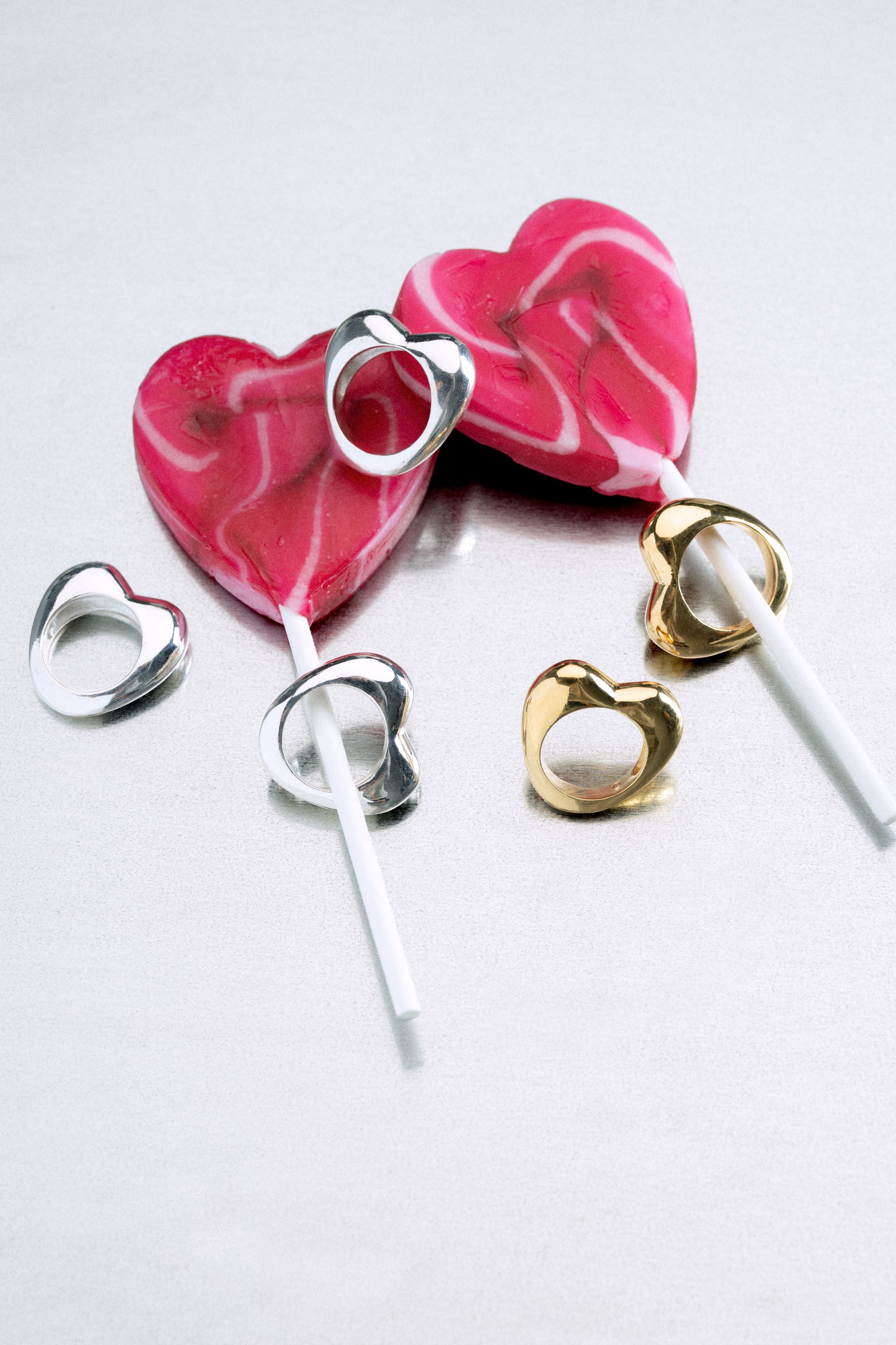 HEART RING