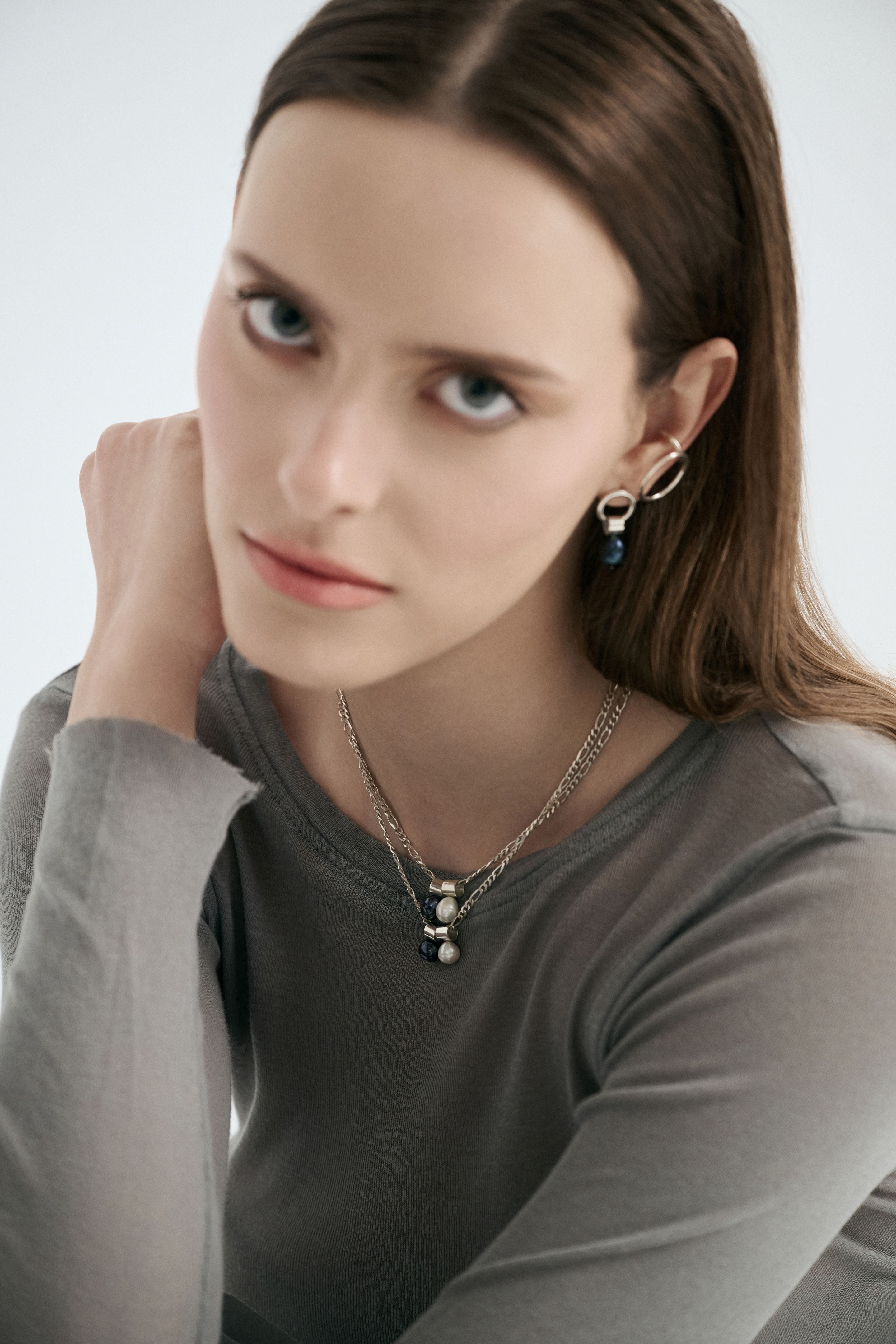 DOUBLE PEARL NECKLACE