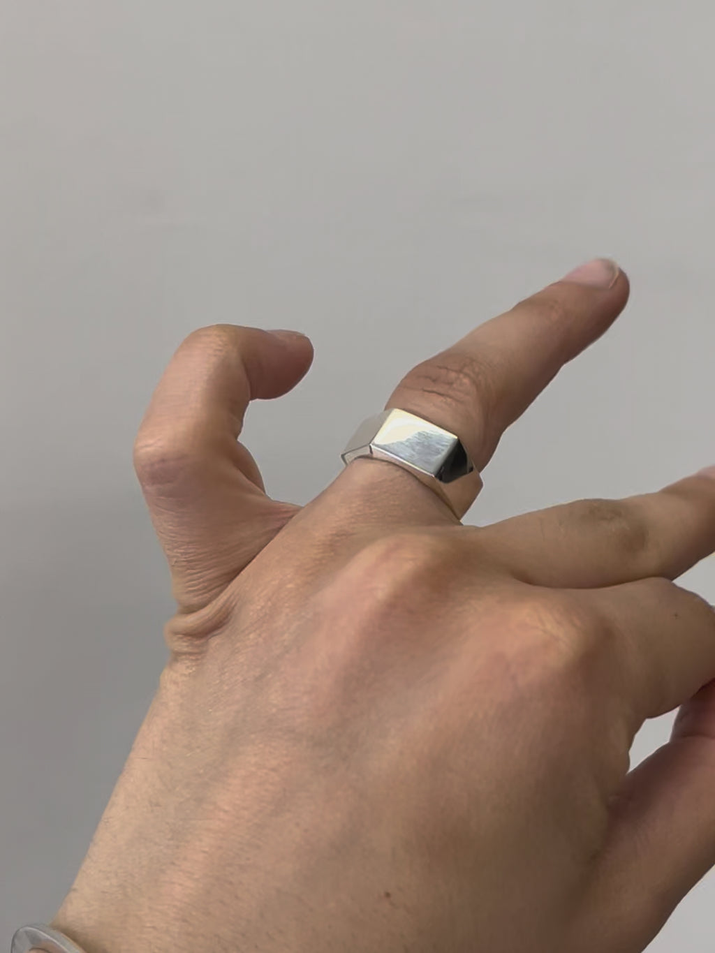 BOLD HEX RING